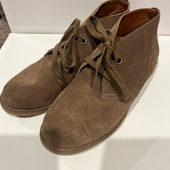 New without box suede leather Lucky Brand boots - Picture 3 of 6